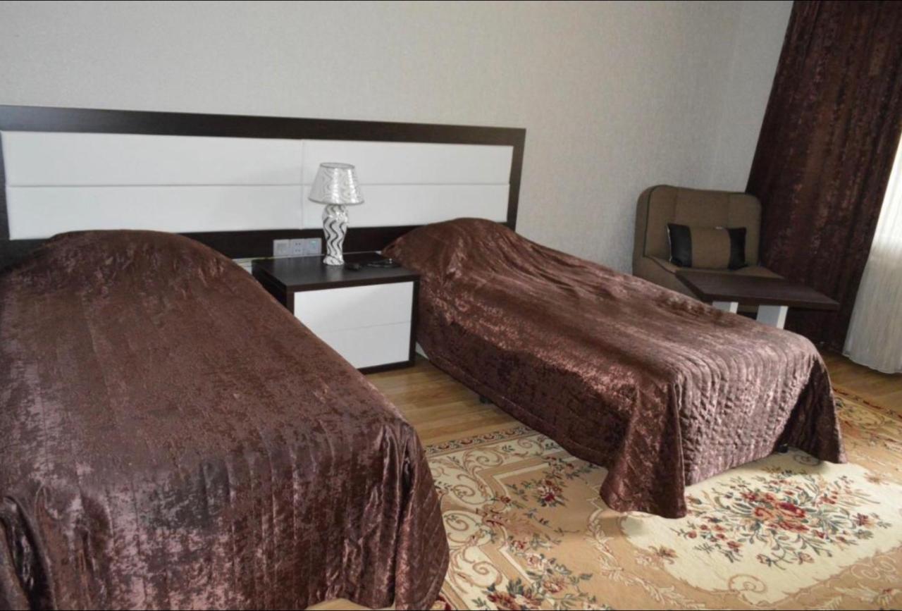 One Dom Cottage ガバラ エクステリア 写真